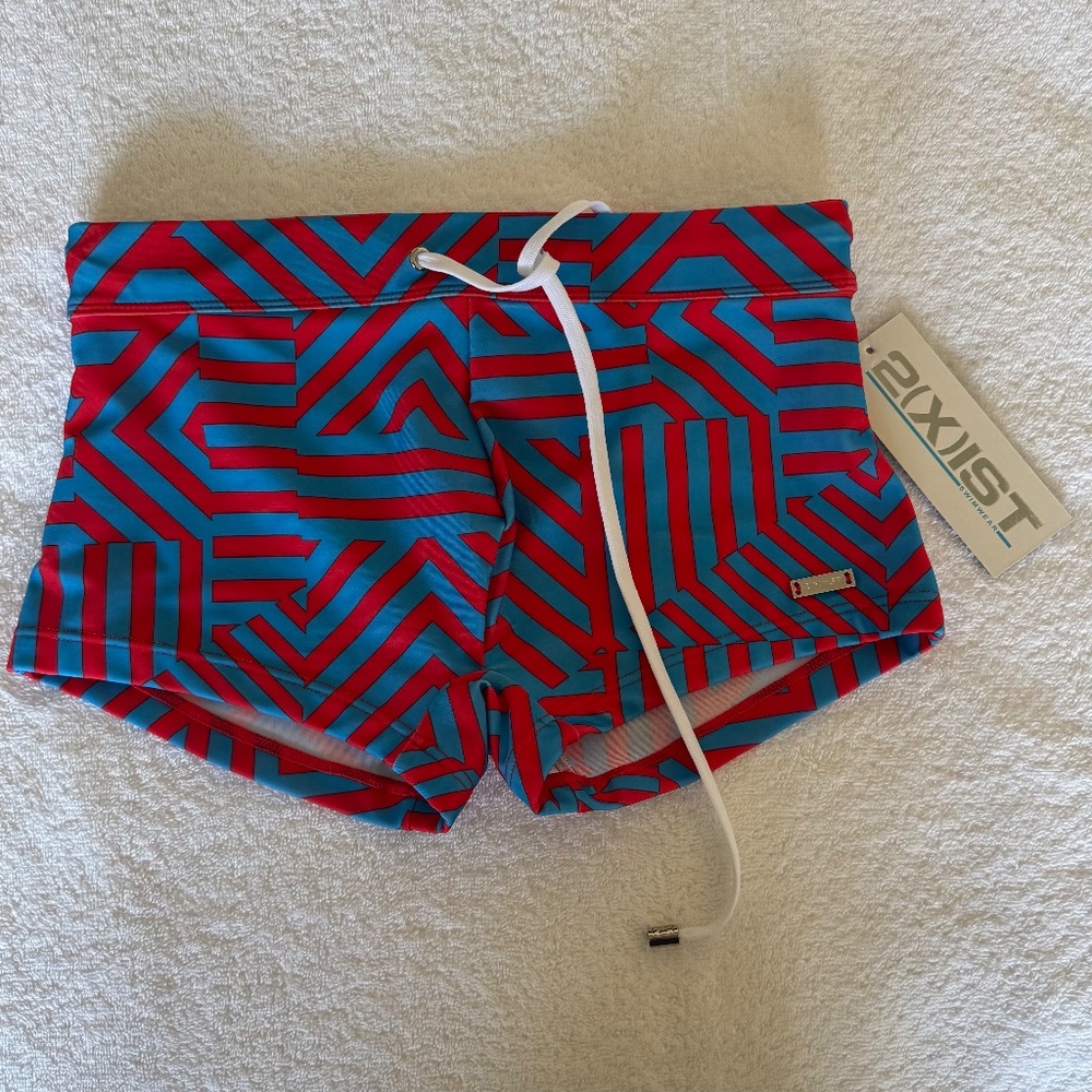 🎯 Vintage Score! 2(X)IST Cabo Swim Trunk - Blue & Red Pattern - NWT Small 🎯